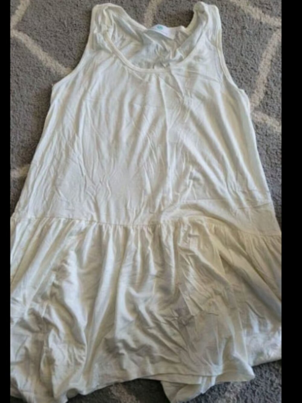 Womens size small off white Tunic tank top. NEW
